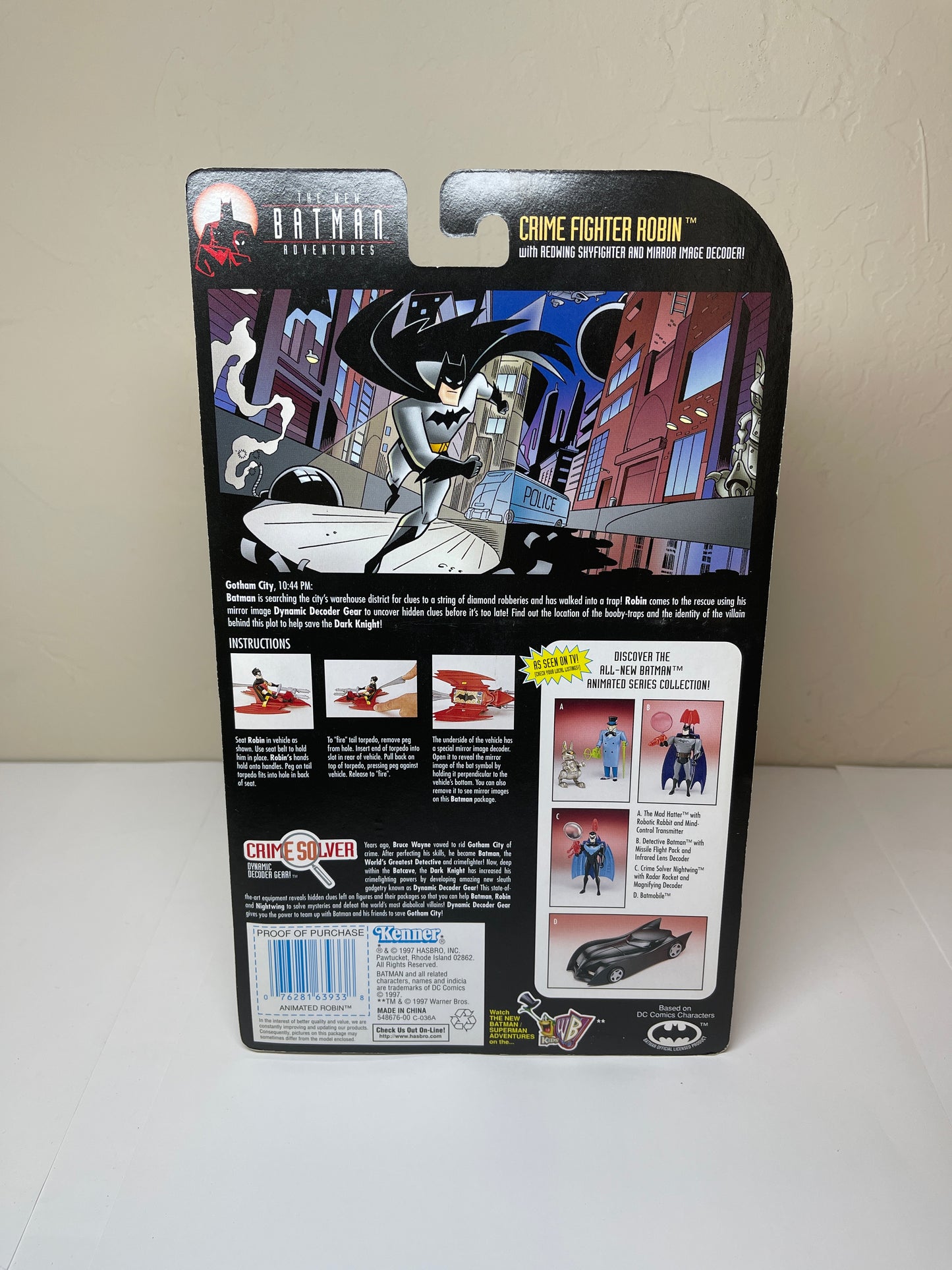 Crime Fighter Robin with Redwing Skyfighter and Mirror Image Decoder