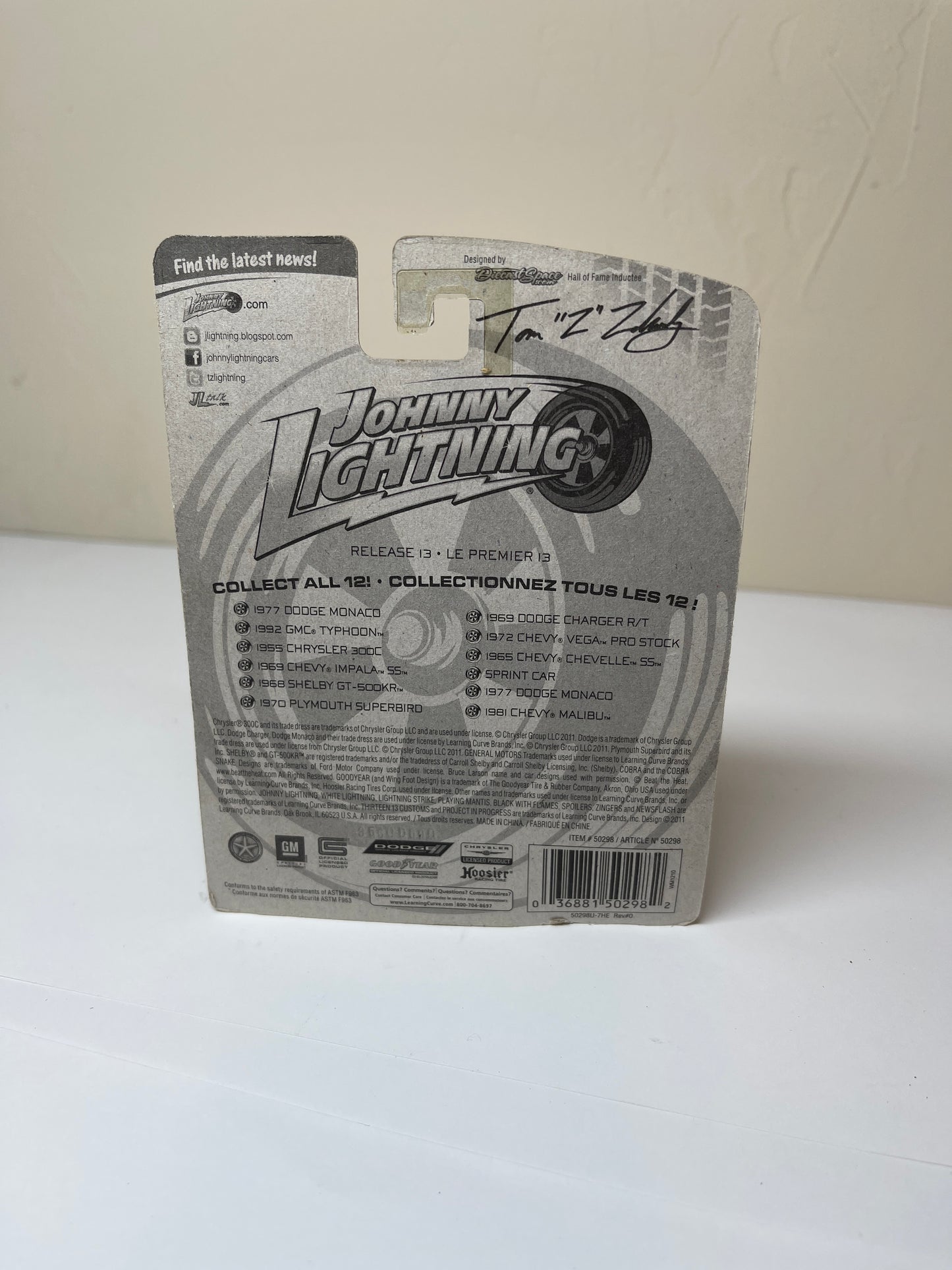 Johnny Lightning 2011 Editions 1977 Dodge Monaco