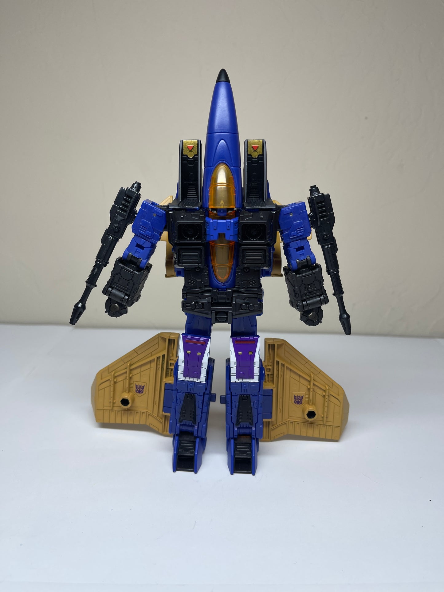 Transformers War for Cybertron Earthrise Decepticon Dirge