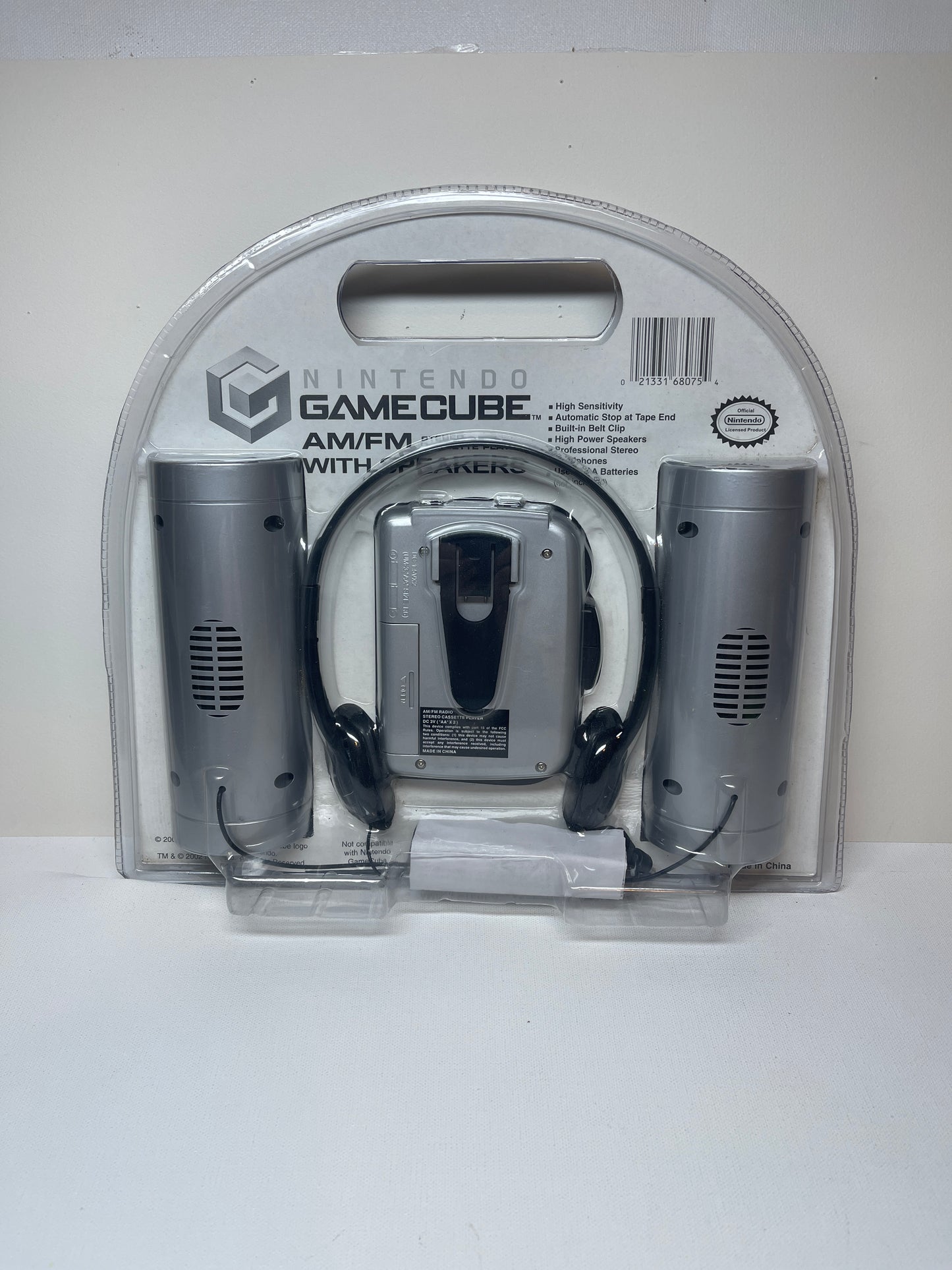 Nintendo Gamecube AM/FM Stereo Cassette Player with Speakers