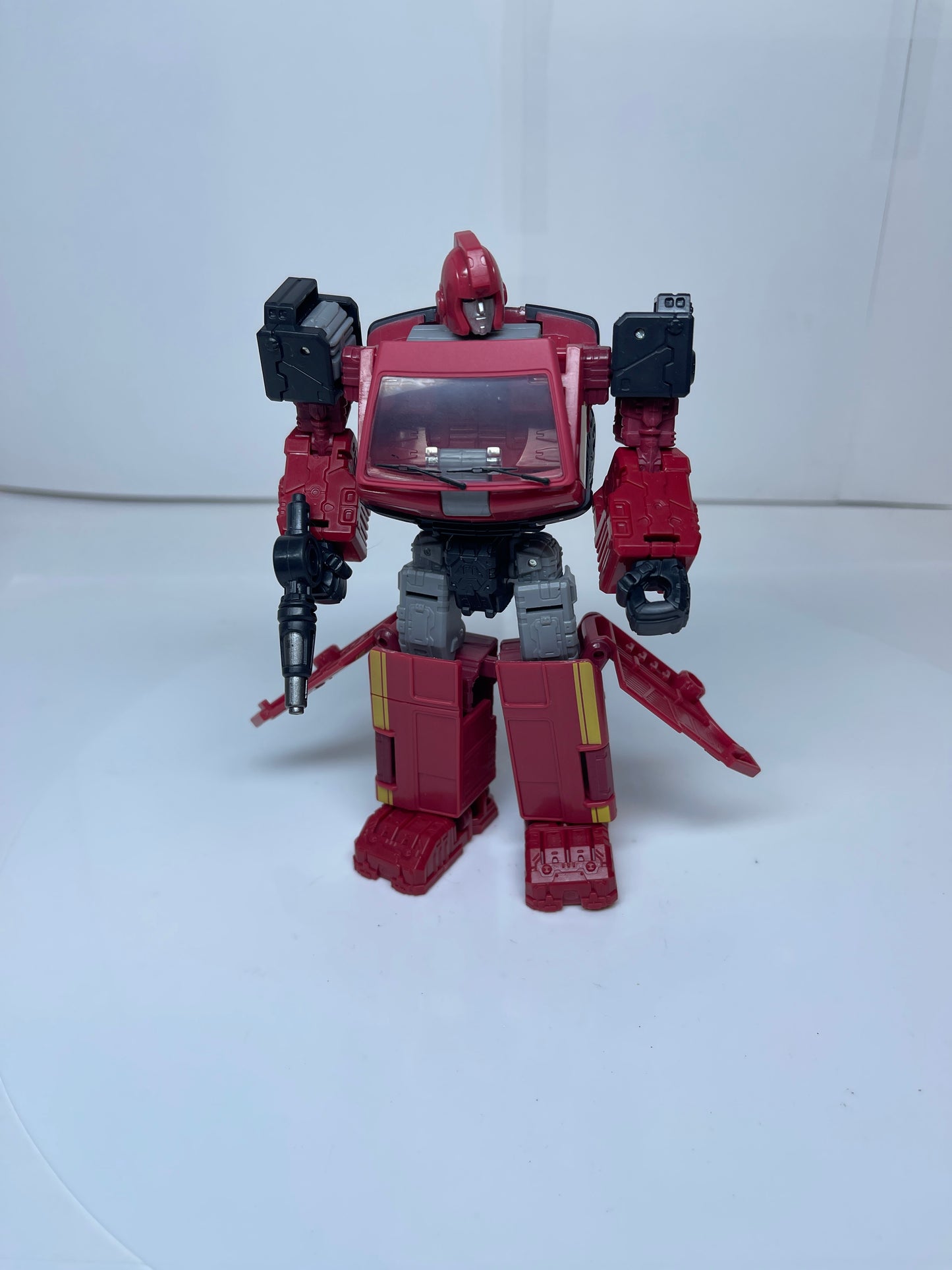 Transformers Earthrise War for Cybertron Ironhide