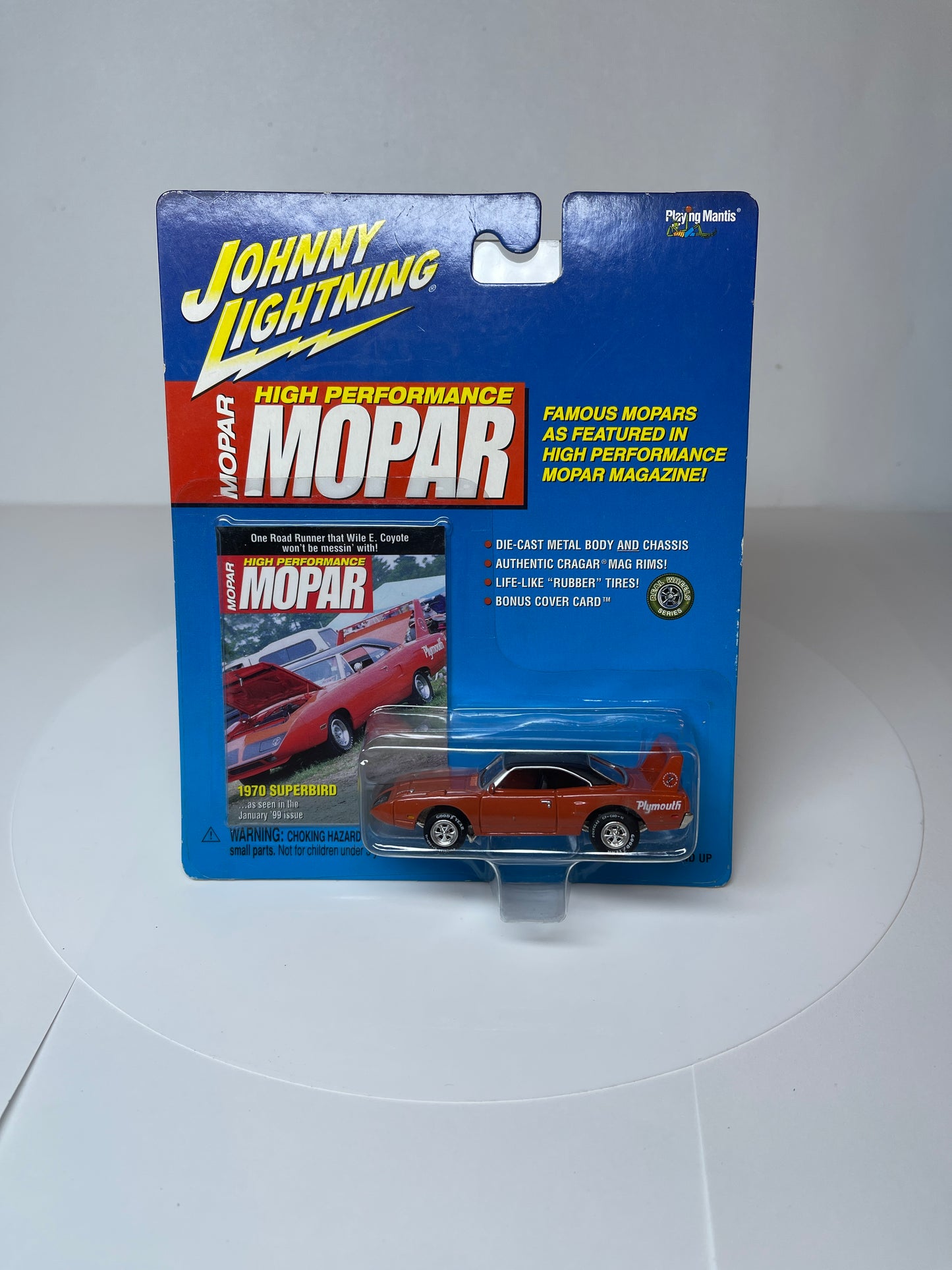 Johnny Lightning High Performance MOPAR 1970 Plymouth Superbird