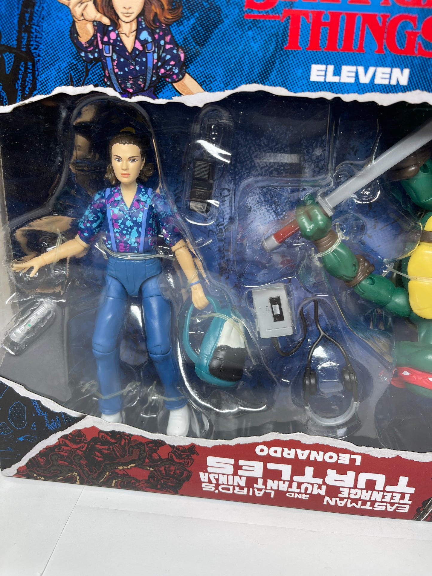 Stanger Things Eleven / Eastman and Laird's Teenage Mutant Ninja Turtles Leonard