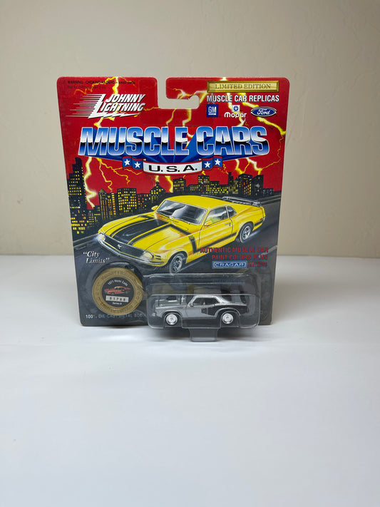 Johnny Lightning Muscle Cars 1971 Hemi Cuda