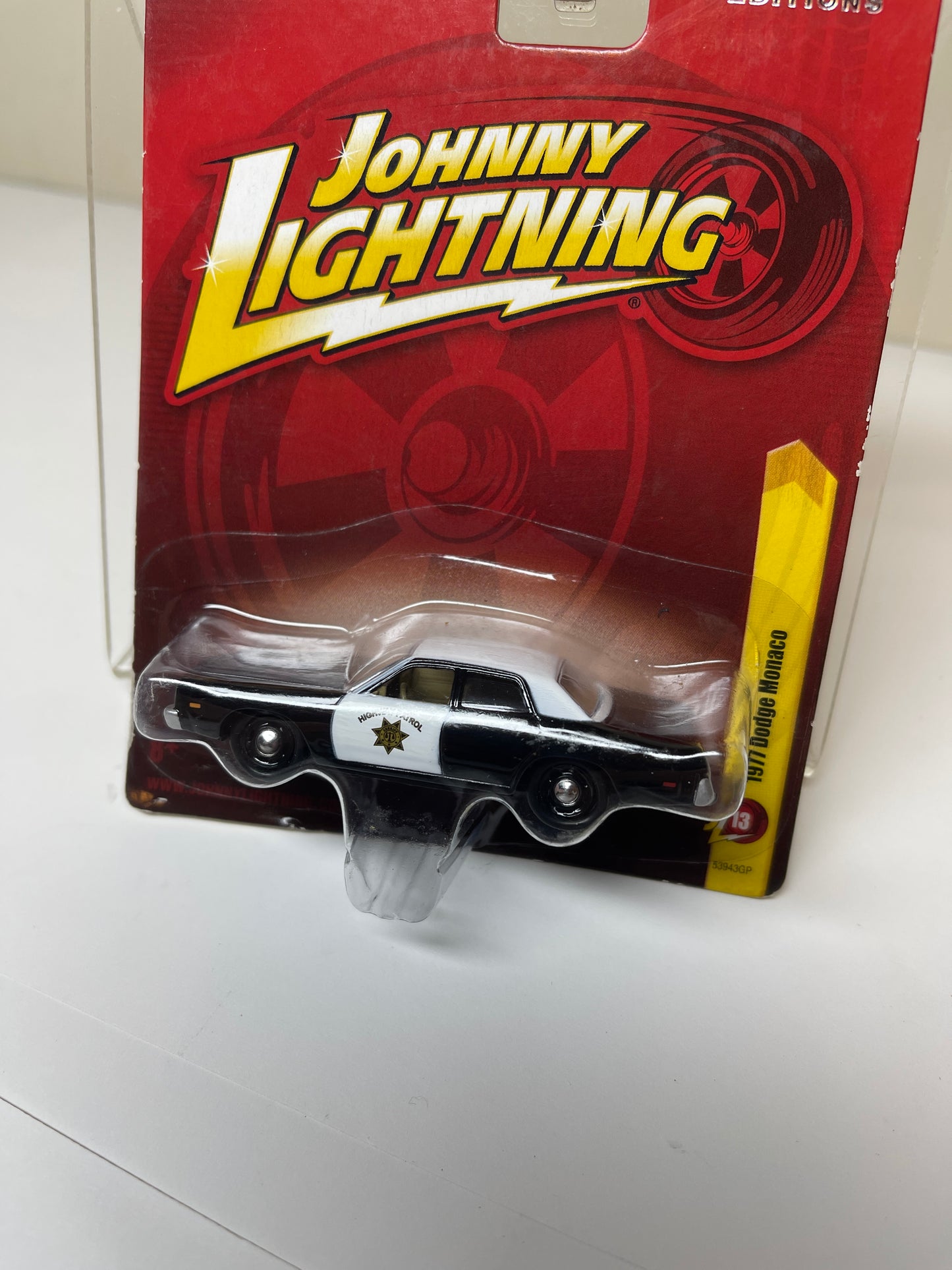 Johnny Lightning 2011 Editions 1977 Dodge Monaco