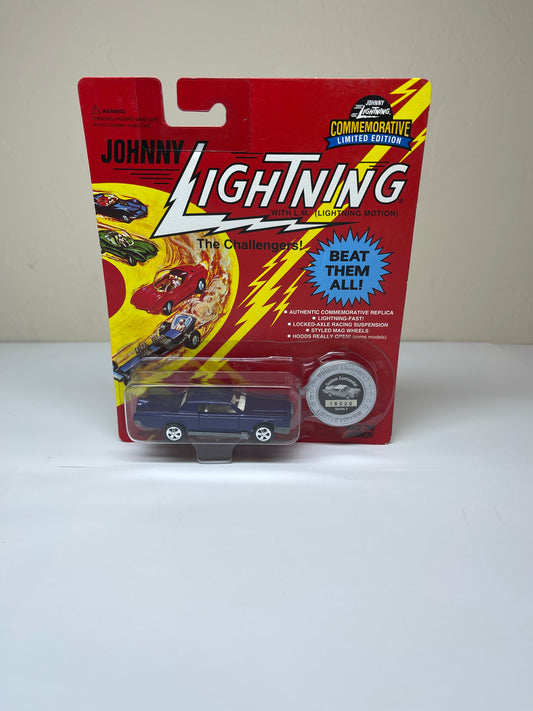 Johnny Lightning The Challengers Custom Continental
