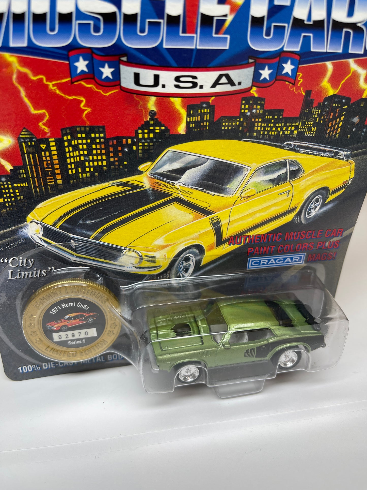 Johnny Lightning Muscle Cars 1971 Hemi Cuda