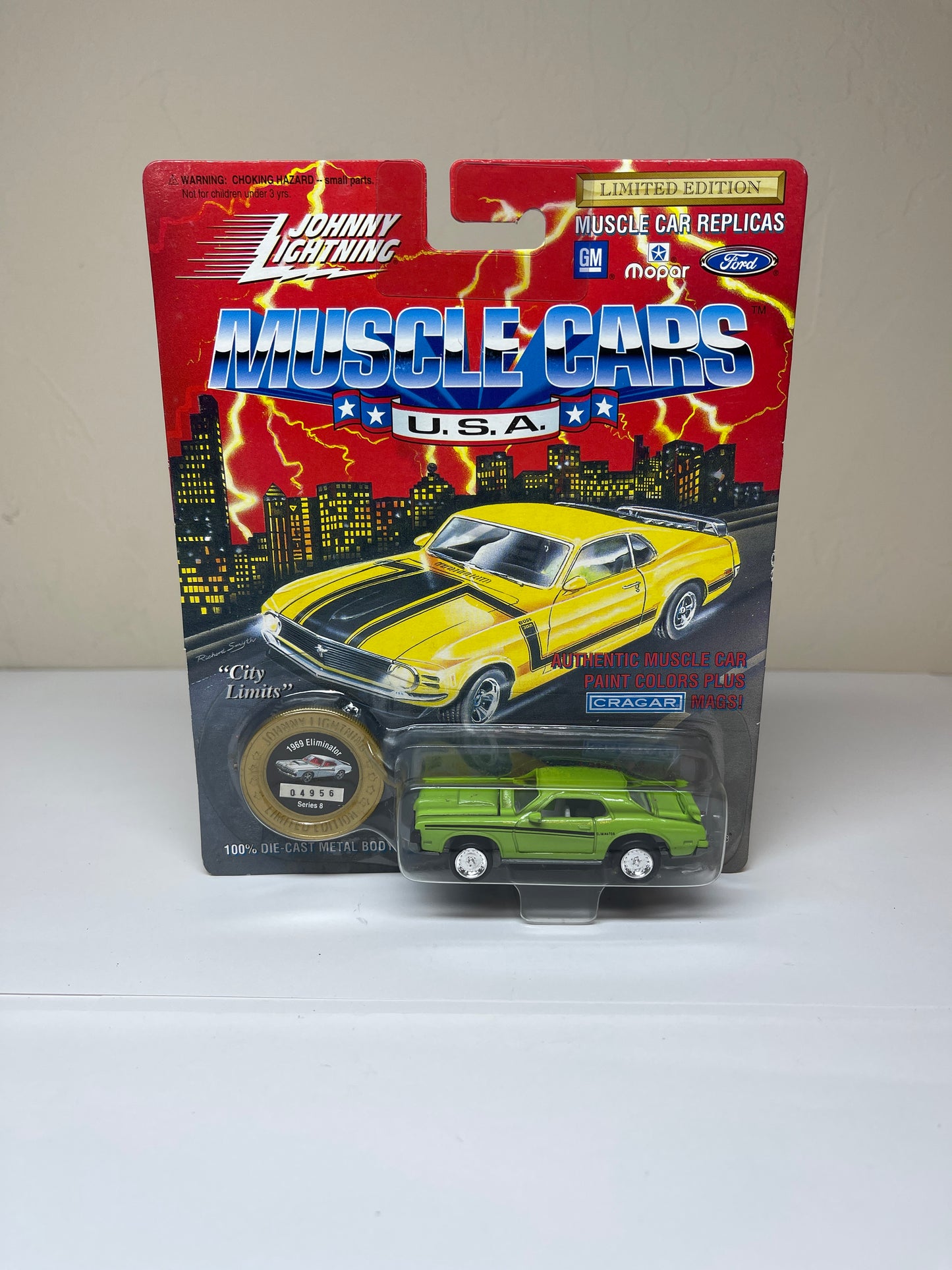 Johnny Lightning Muscle Cars 1969 Eliminator