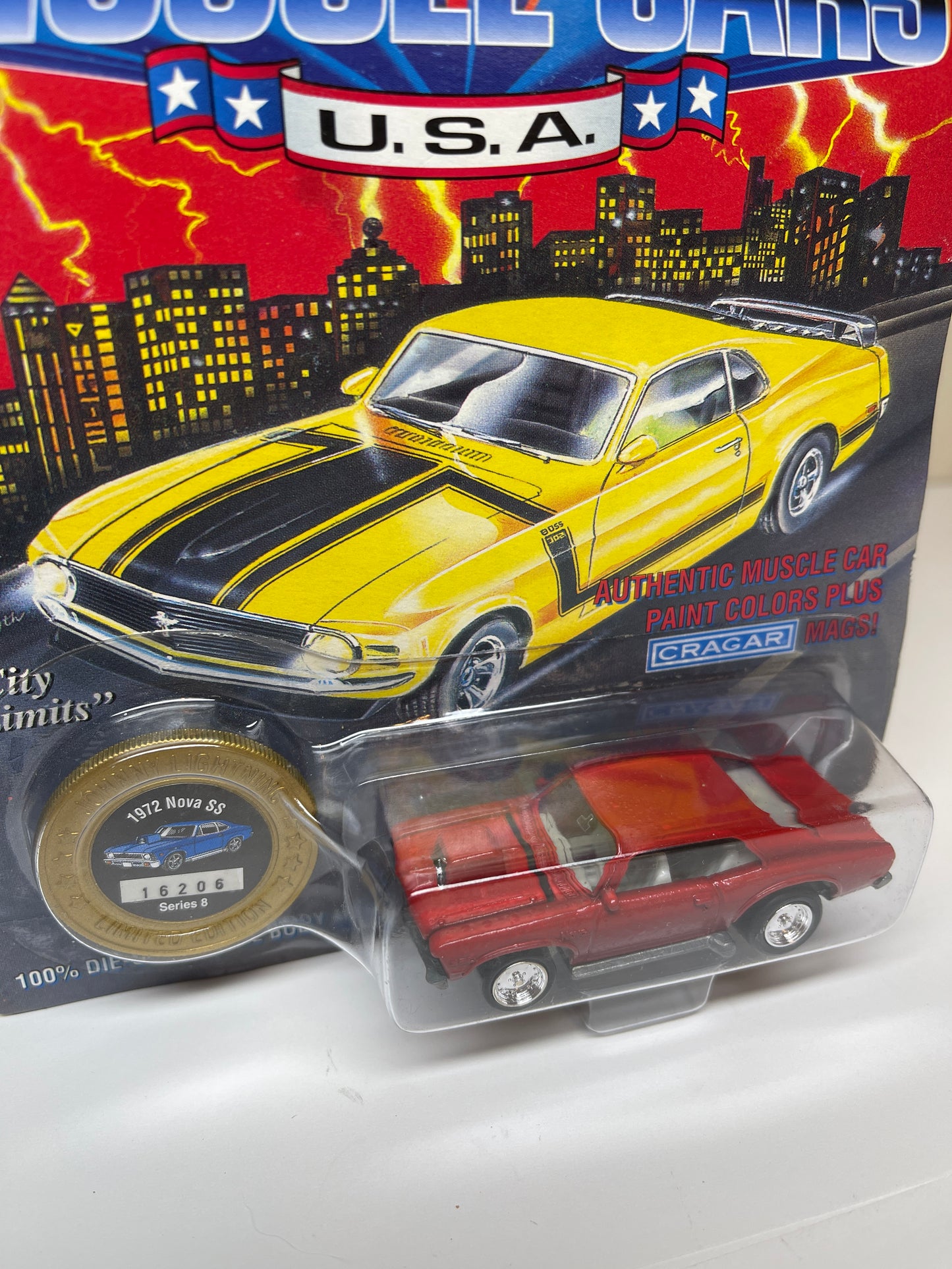Johnny Lightning Muscle Cars 1972 Nova SS