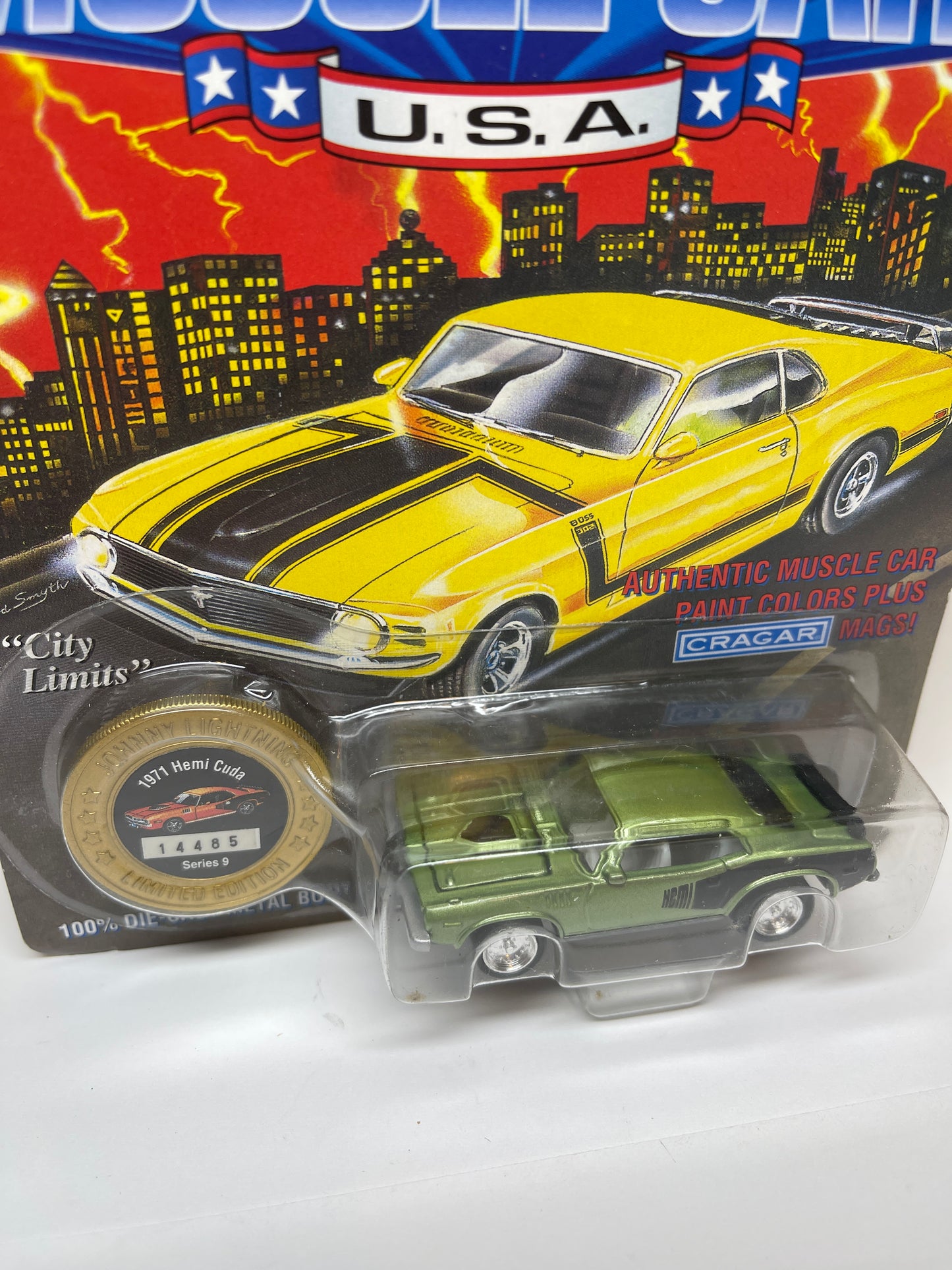 Johnny Lightning Muscle Cars 1971 Hemi Cuda