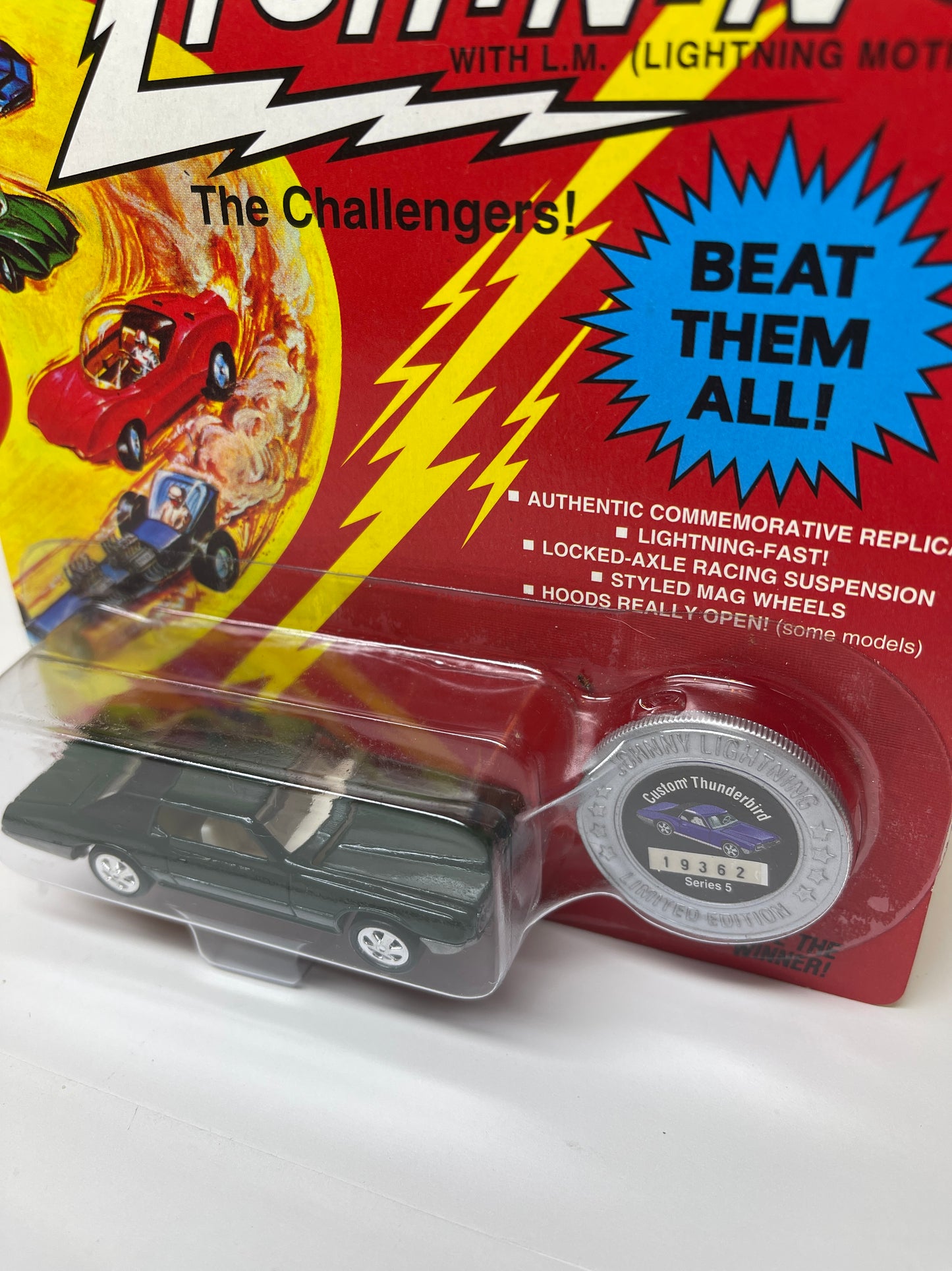 Johnny Lightning The Challengers Custom Thunderbird