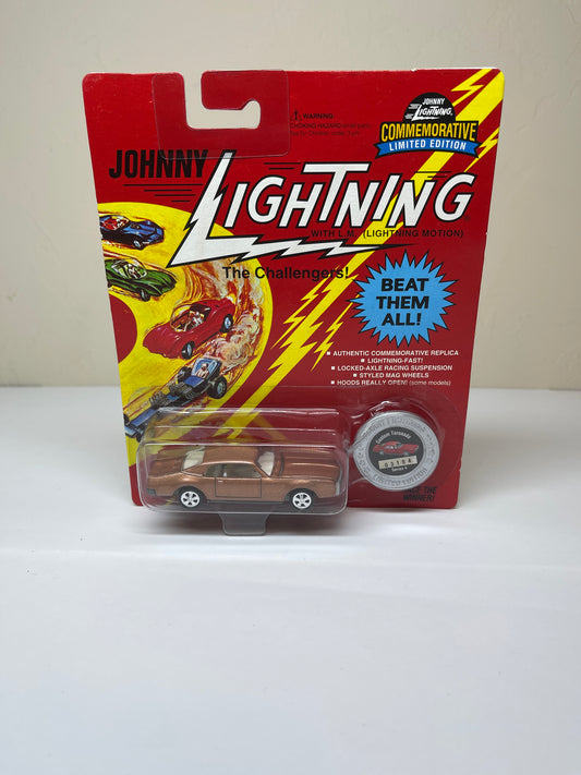 Johnny Lightning The Challengers Custom Toronado