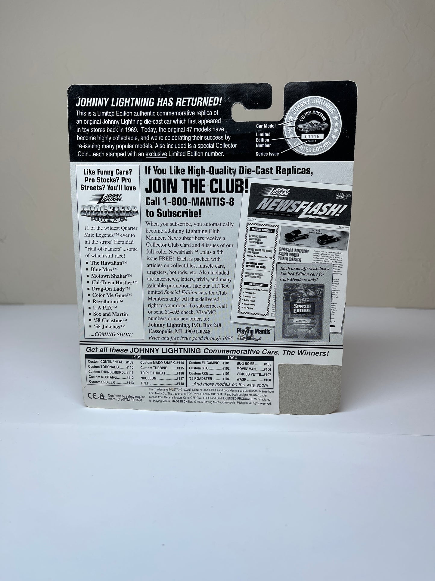 Johnny Lightning The Challengers Custom Continental