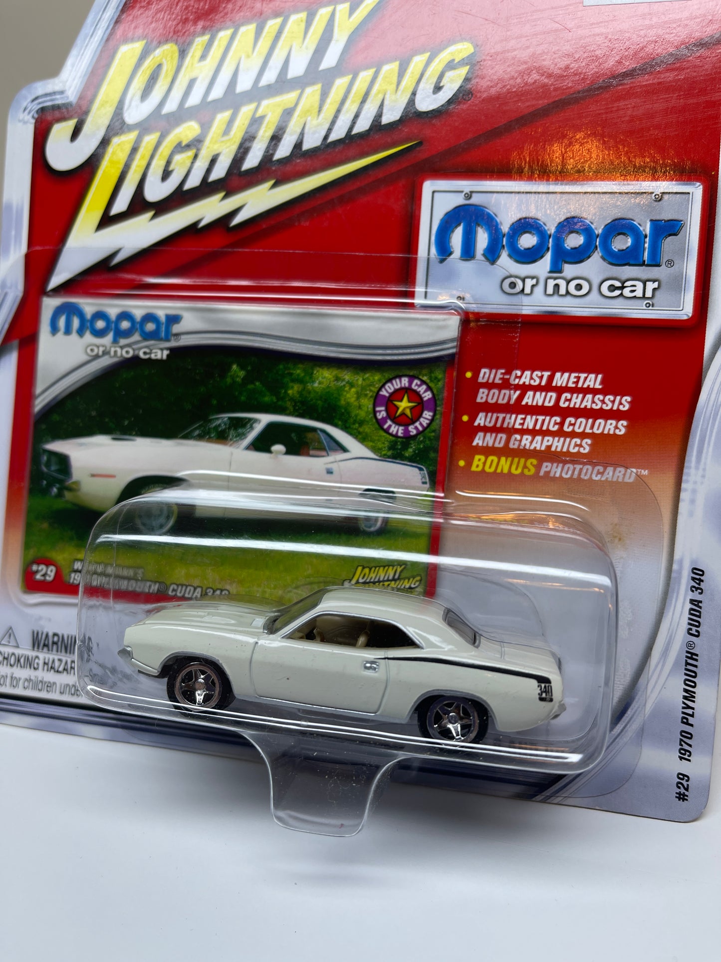 Johnny Lightning Mopar 1970 Plymouth Cuda 340