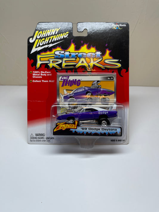 Johnny Lightning Street Freaks 1969 Dodge Daytona
