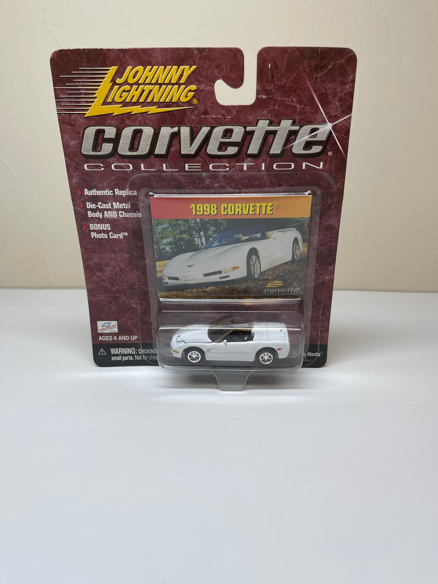 Johnny Lightning Corvette Collection 1998 Corvette