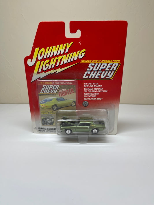 Johnny Lightning Super Chevy 1970 1/2 Chevy Camaro RS/Z28