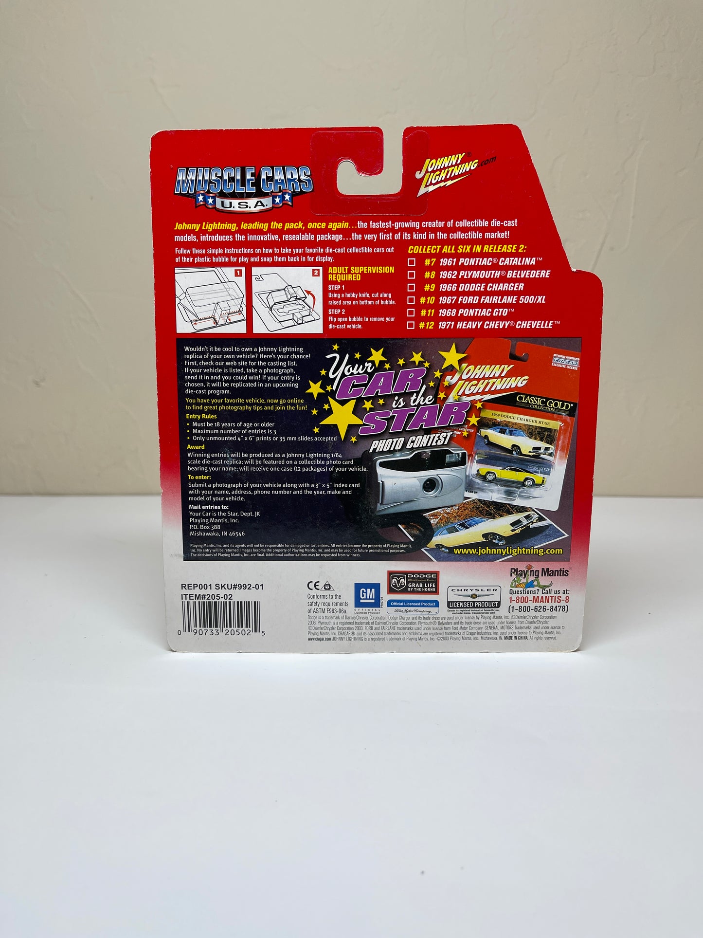 Johnny Lightning Muscle Cars 1966 Dodge Charger