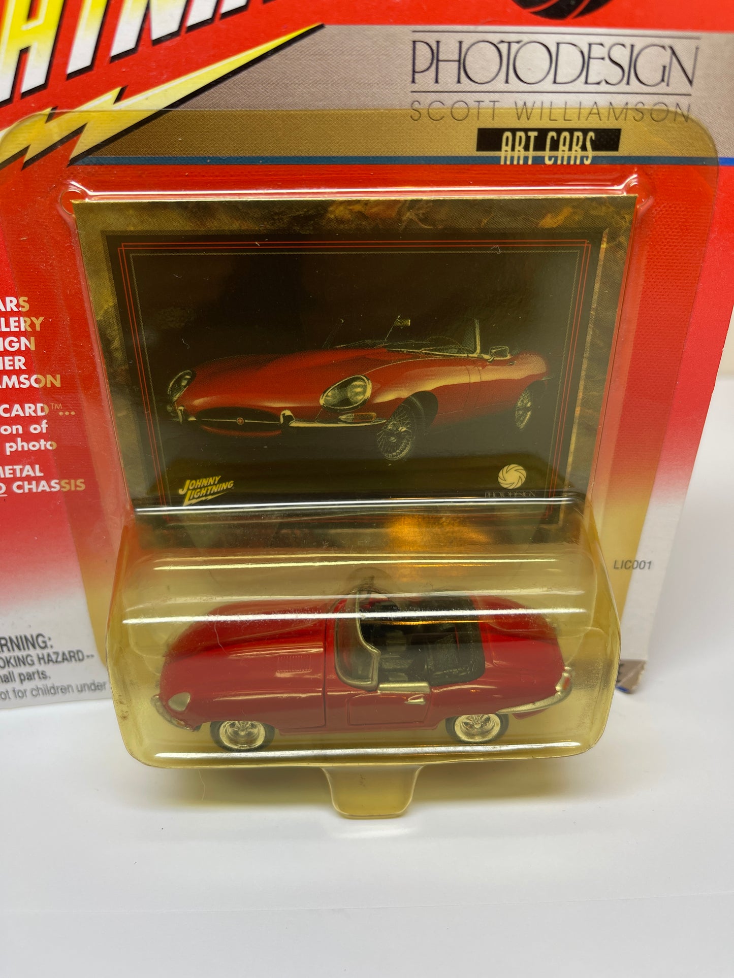Johnny Lightning Photodesign Art Cars 1966 Jaguar E-Type