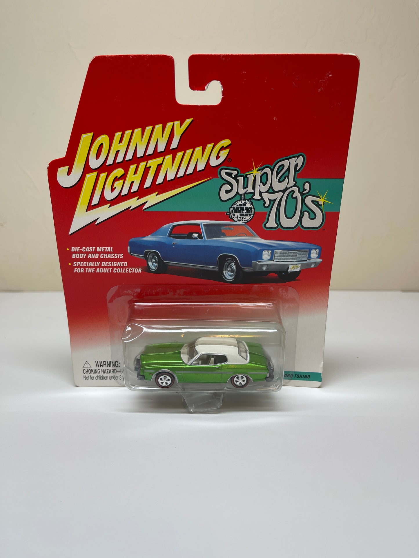Johnny Lightning Super 70's 1974 Ford Torino