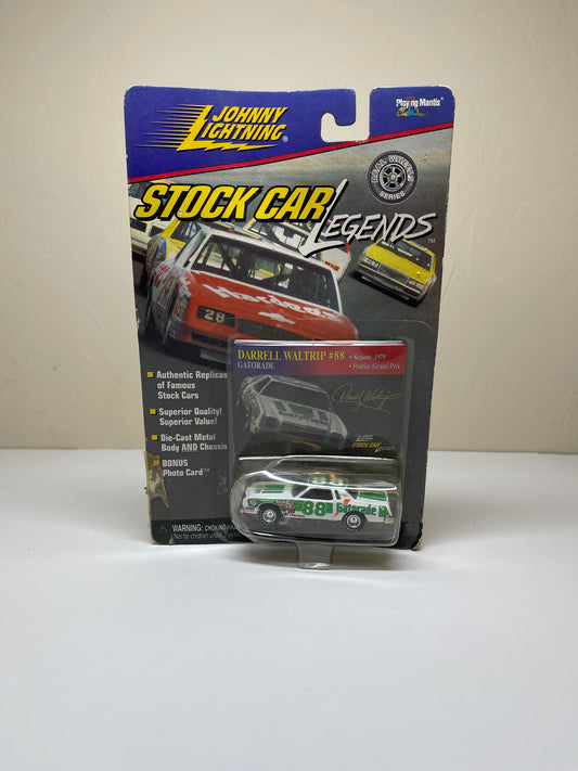 Johnny Lightning Stock Car Legends Darrell Waltrip #88 Gatorade