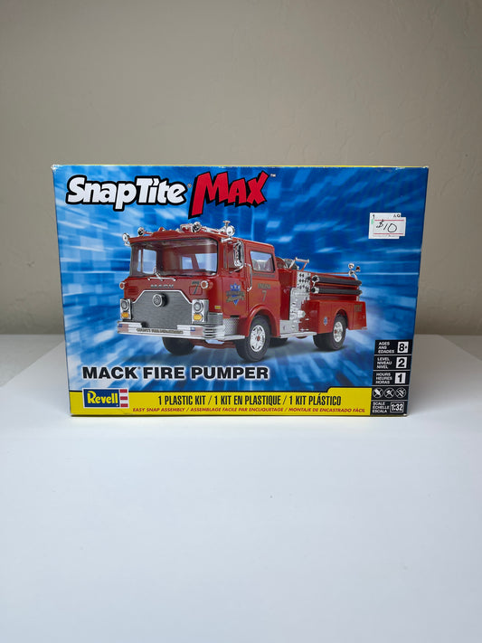 Revell Mack Fire Pumper Kit