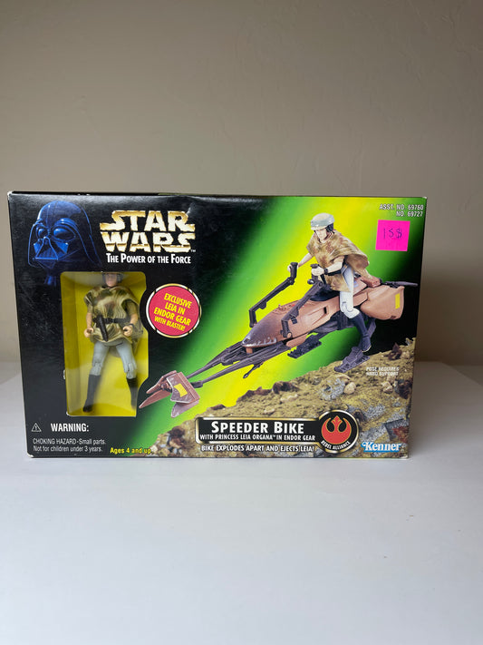 Speeder Bike with Princess Leia Organa in Endor Gear